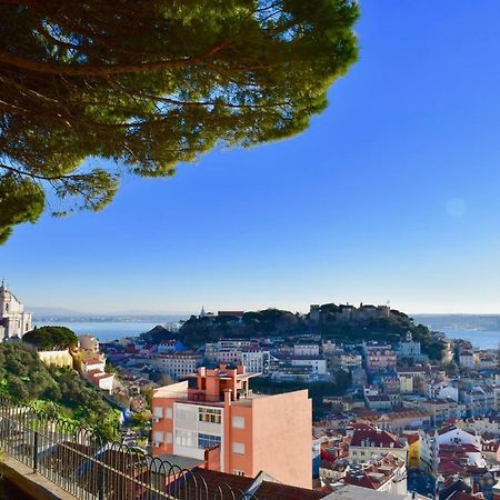 Elegant Riverview Apartment In Historical Lisboa Eksteriør bilde