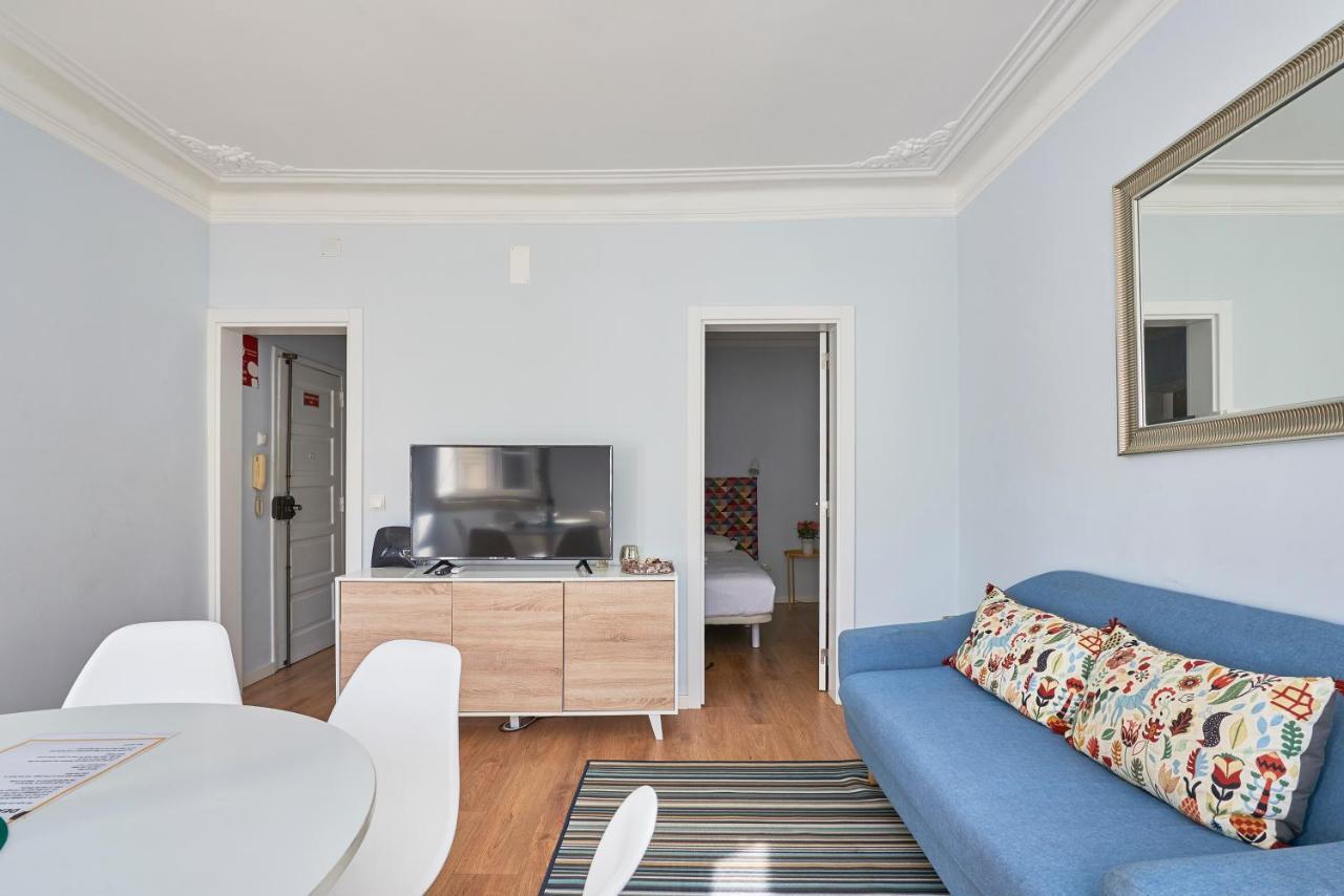 Elegant Riverview Apartment In Historical Lisboa Eksteriør bilde