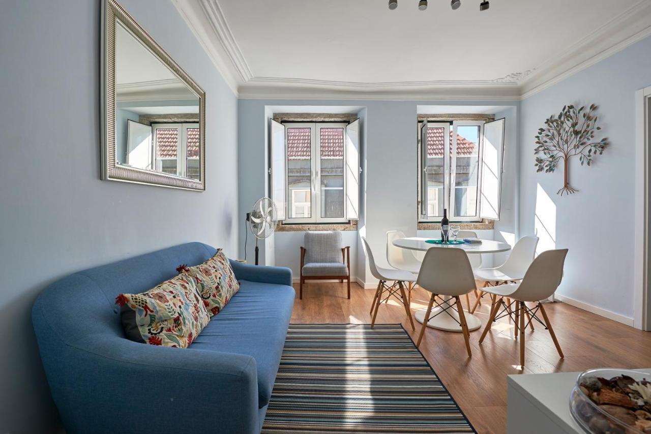 Elegant Riverview Apartment In Historical Lisboa Eksteriør bilde