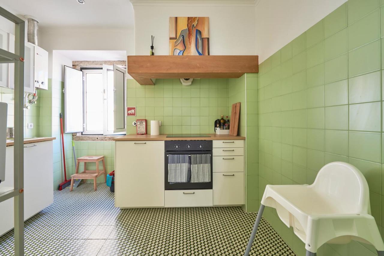 Elegant Riverview Apartment In Historical Lisboa Eksteriør bilde